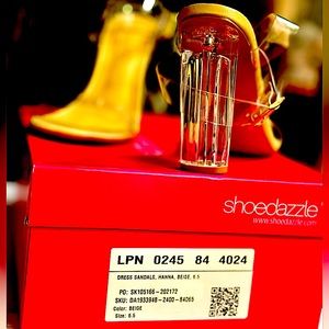 SHOE DAZZLE SZ6.5 WOMENS CLEAR WRAP AROUND ANKLE STRAPS.. SEXY AF FOR EVERYONE!